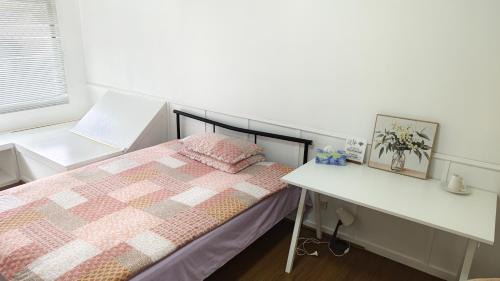 Rochedale South House | Air-conditioned Quiet Stay in Rochedale South