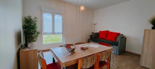 Louvres Apartment | Air M&N'S # Paris - Aéroport CDG - Parc Astérix #