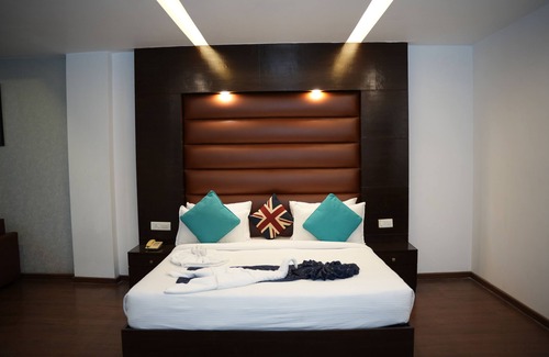 South West Hotel | Airport Hotel Park Blue By RMR Hotels