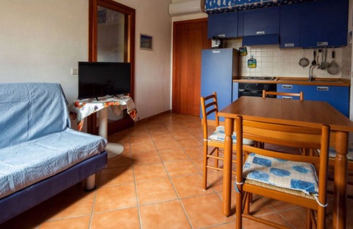 Olbia Apartment | AIRPORT PORT COMM CENTER SHUTTLE BUS WI FI BEAUTY RELAX MASSAGES TEAM BUILDING