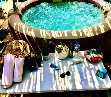 Heliopolis House | Airport Rooftop Club Luxurious Rooms and Studios