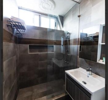 Dzorwulu Hotel | Airport West Hotel