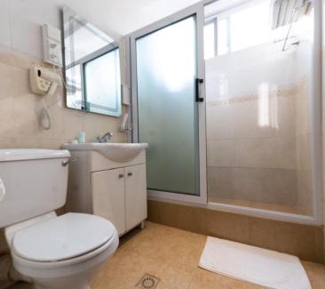 Dzorwulu Hotel | Airport West Hotel