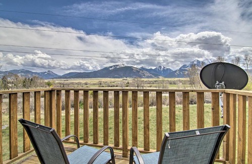 Emigrant House | Airy Emigrant Townhome with Sweeping Mtn Views!