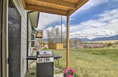 Emigrant House | Airy Emigrant Townhome with Sweeping Mtn Views!