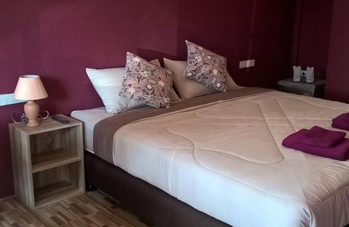 Samphao Lom Hotel | Aiyara House