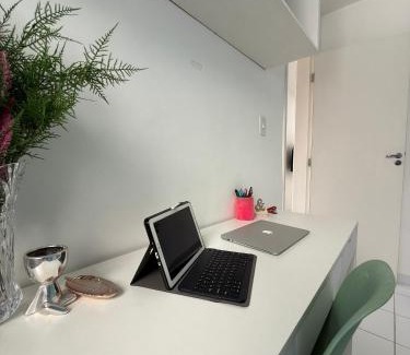 Aruanda Apartment | Ajuflat- Seu lar perto da Praia e da Orla de Atalaia com Ar condicionado e piscina