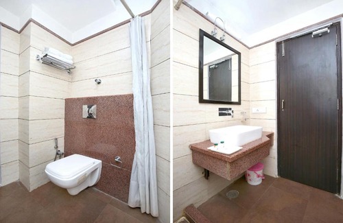 Sector 22 Hotel | Akashdeep 22