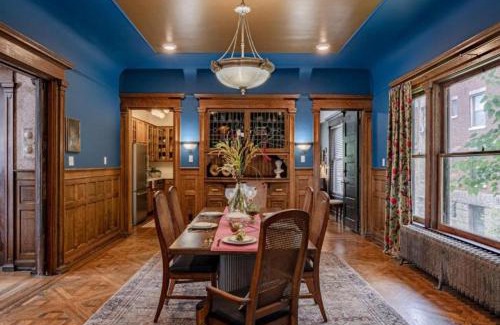 Highland Square House | Akrons Werner House Historic 4 Bedroom Luxury