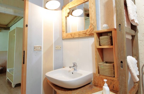 Sovramonte House | "Al Belvedere" home in the greenery of the Belluno Dolomites Park.