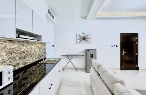 Jumeira 3 Apartment | Al Manara Classic Maison Suite