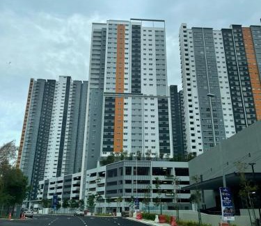 Kota Warisan Apartment | Alanis Suites KLIA by Cotton Cloud