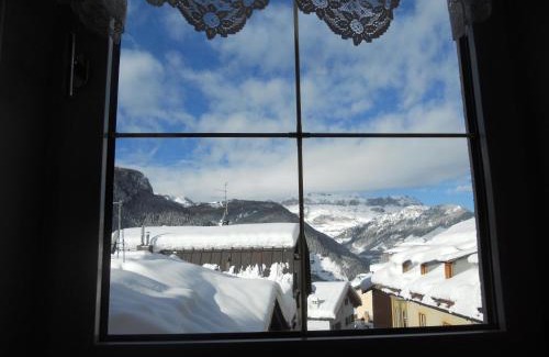 Livinallongo del Col di Lana Hotel | Albergo Alpino