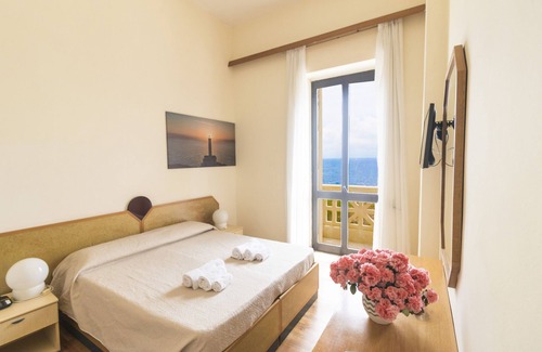 Santa Cesarea Terme Hotel | Albergo Palazzo