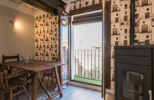 Adahuesca Apartment | Alcañón apartment in Anagussa