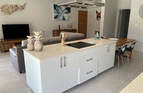 Pointe aux Canonniers Apartment | Alea : Luxury 2 bedroom/bathroom apartment close to the beach