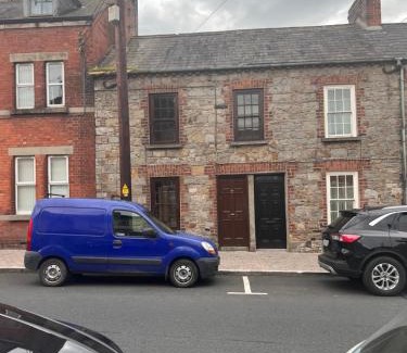 Drummond Etra House | Alfies Little Townhouse