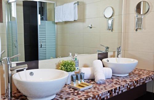 Pefkochori Hotel | Alia Palace Hotel - Adults Only 16+