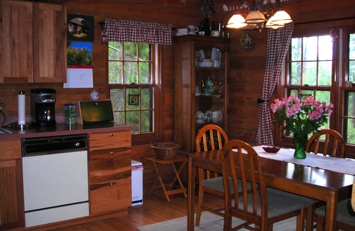 Black Hawk House | Alice's Acres- cozy log home in the woods, close to Nederland and Black Hawk