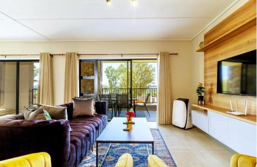 Greater Johannesburg Metropolitan Area Apartment | #AlimamaSpaces Jay's Polofields