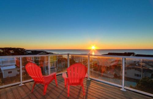 Lincoln City House | All Decked Out