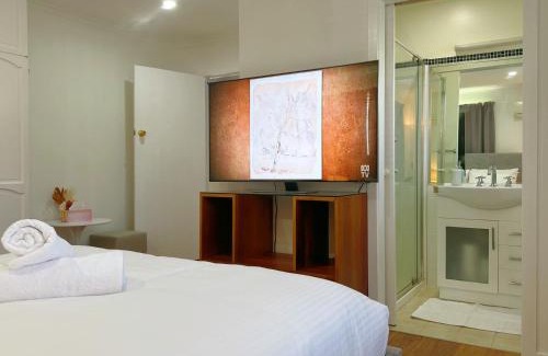 Warrane Apartment | All-Seasons Comfort - Close to CBD & Air port