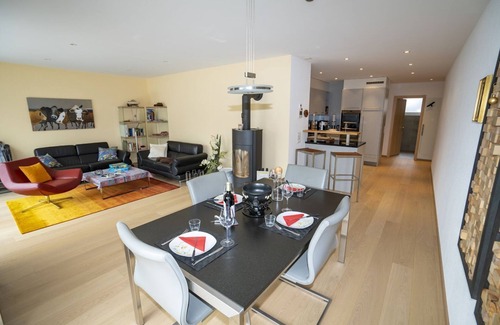 Engadin Scoul Apartment | Allegra und Herzlich Willkommen in der Ferienwohnung Chasa Miramunt 6