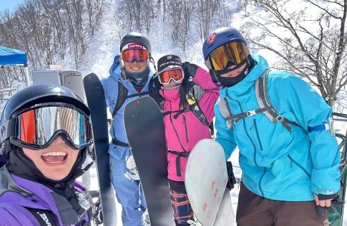 Kitaazumi-gun Bed & Breakfast | Alley Oop Hakuba