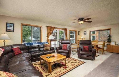 Government Camp House | Alltitude Chalet