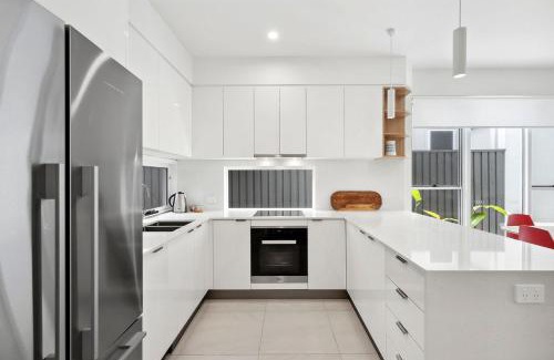 Coolum Beach House | Allura Breeze