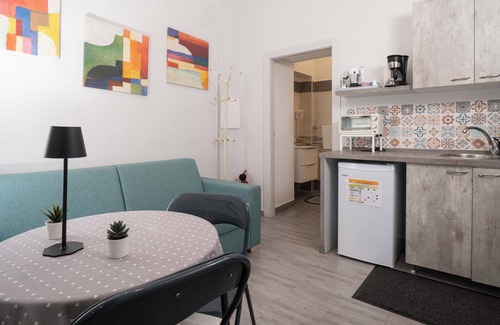 Pozzuoli Bed & Breakfast | ALMA elegante e luminoso appartamento sul lungomare Pozzuoli e vicino al centro