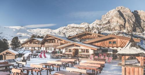 Santa Cristina Val Gardena Hotel | Almhotel Col Raiser