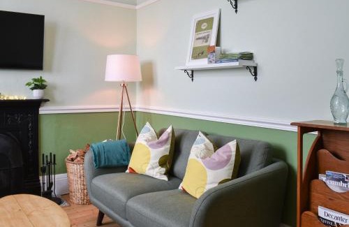 Allithwaite House | Almond Cottage