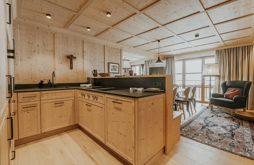 Lech am Arlberg Apartment | Almrausch BoutiqueChalet App. TOP 4 - Apartment TOP 4