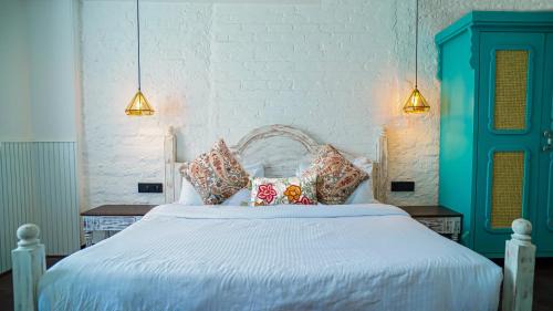 Tapovan Apartment | Aloha on the Ganges Ganga View with Infinity Pool 2BHK 203 by Almost Heaven