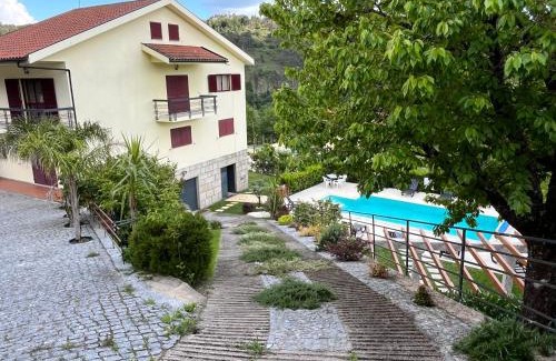 Canicada House | Alojamento Casa da Pedra Verde