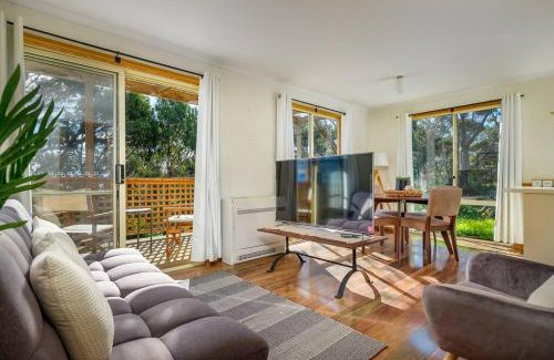 Alonnah House | Alonnah Bruny Island Views