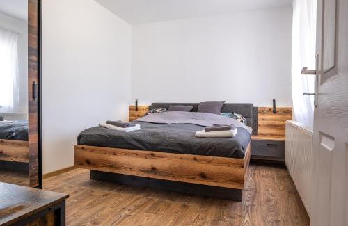 Balatoncsicso Apartment | Alpakavendégház