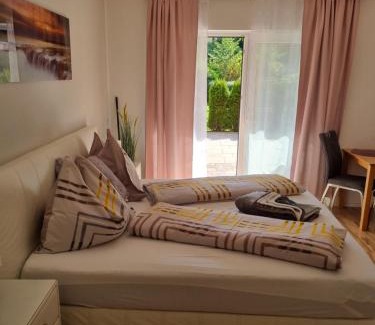 Finkenstein am Faaker See Apartment | Alpe-Adria Apartment Chanel (Top 6 mit Garten)