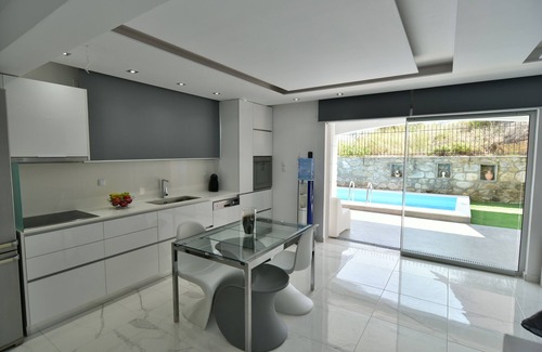 Palaio Tsifliki Apartment | Alpha Delta Pool Suite