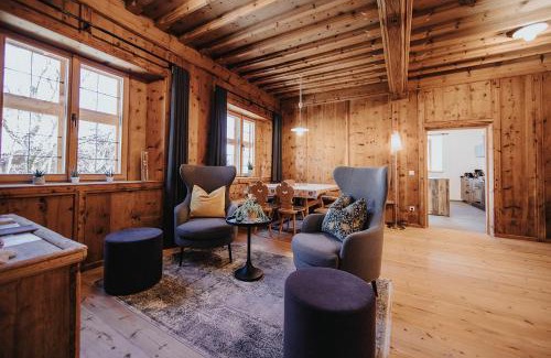 Sarntal Apartment | Alpin Chalet Samer Apt Bauernstube