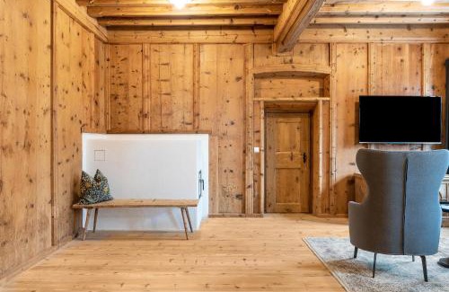 Sarntal Apartment | Alpin Chalet Samer Apt Bauernstube