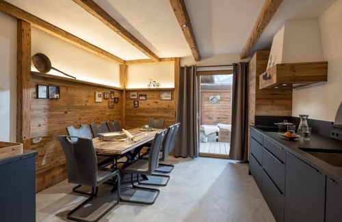 Moosen Apartment | "Alpine Lodge" holiday flat on the ski slope