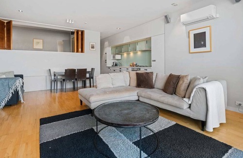 Queenstown Apartment | Alpine Vista Retreat
