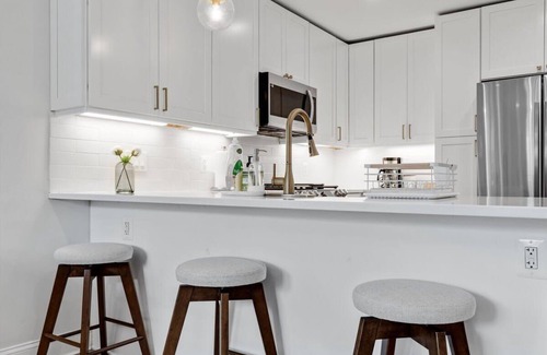 Southwest Quadrant House | ALX Home Away from Home