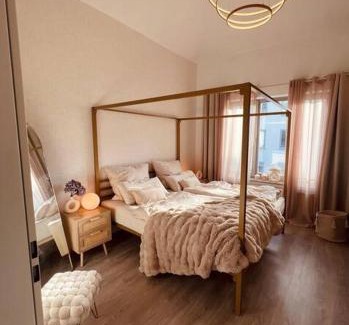 Schoenefeld Apartment | AMALFI HOME - Stylish apartment with terrace