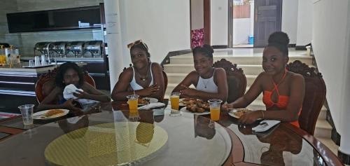 Mahe Island Hotel | Amanda Villa - Best Value Mountain top Inn