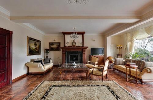 Troyan Villa | AMARI PARK Residence