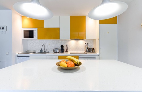 Villaverde Apartment | AMARILLO Vv APARTMENT - JACUZZI, AIR CONDITIONING-SUPERHOST Vv APARTMENTS SL