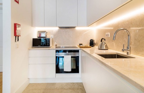 Encarnacao Apartment | Amazing 1BDR Apartment in Chiado by LovelyStay